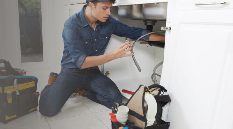 Expert burst pipe repair services in Nixon, TX
